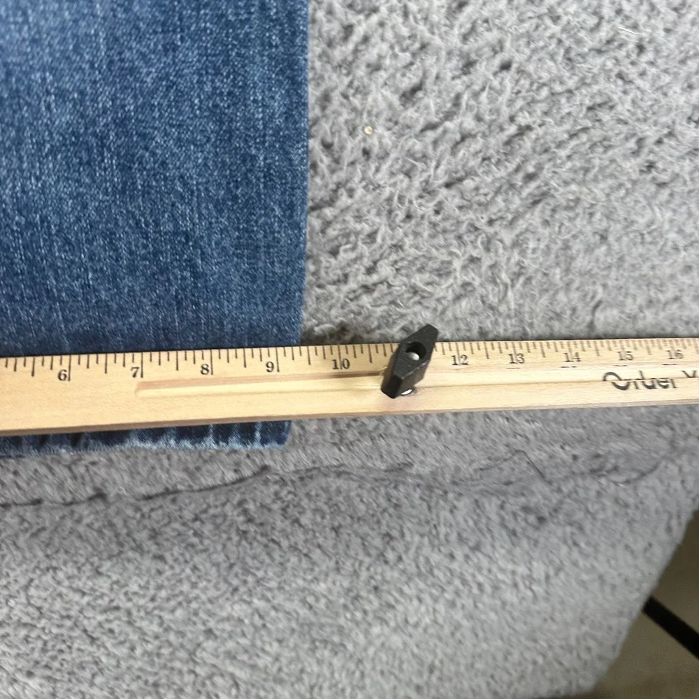 Levis before purchasing